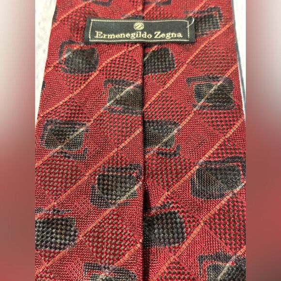 Ermenegildo Zegna Red Gray Geo Silk Jacquard Classic Academia Preppy Tie - Picture 4 of 6